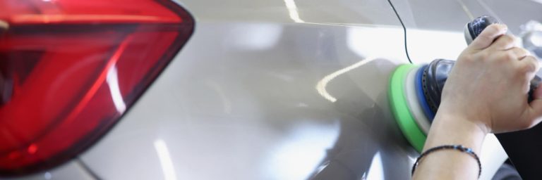 voiture-carrosserie-enfoncée